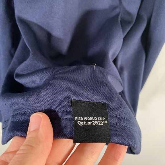 FIFA World Cup 2022 Sweater Men's XL White 1/4 Zip Qatar Long Sleeve Pullover - Picture 7 of 10